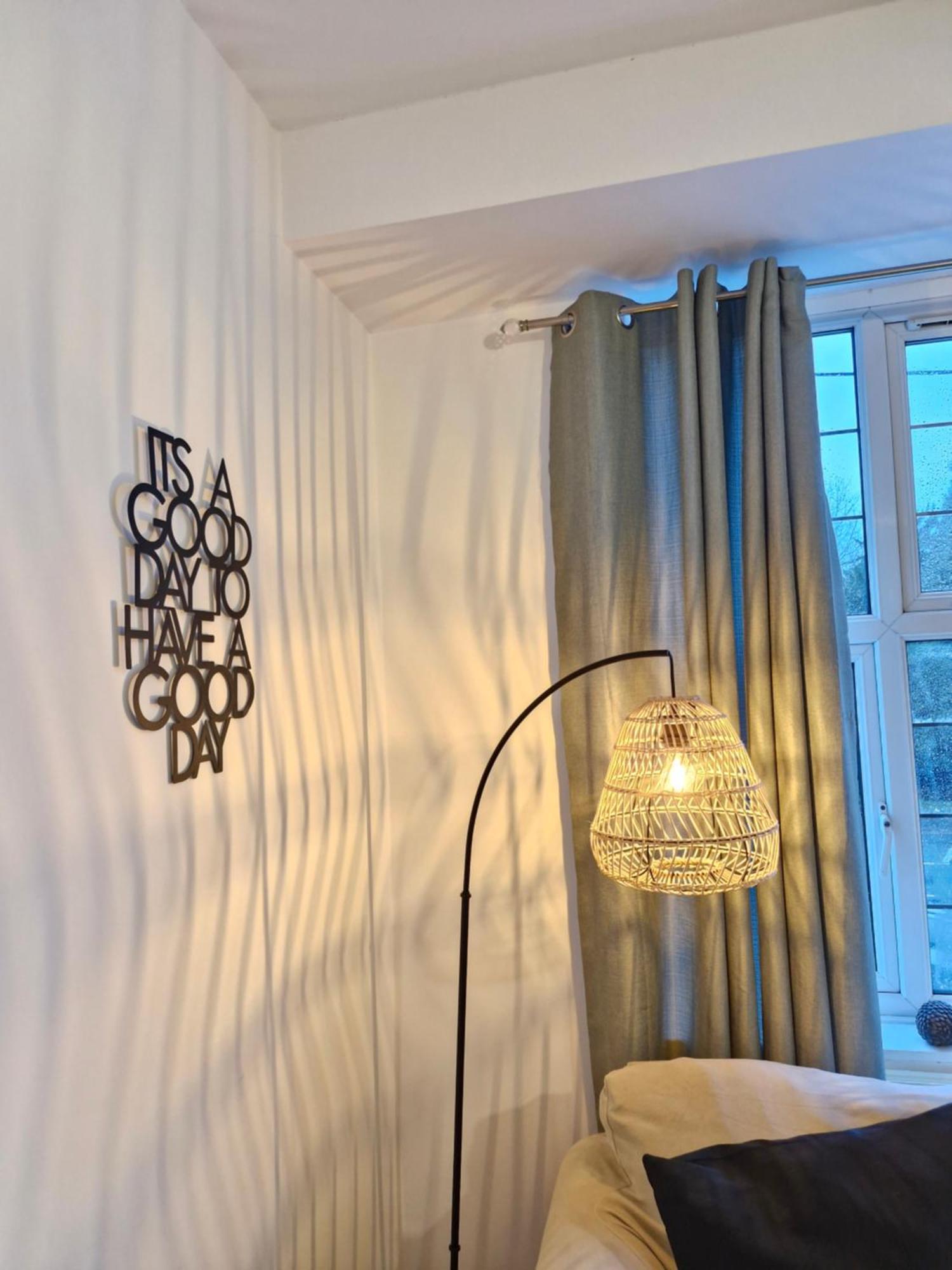 Апартаменты Shm Hs2 Nec Airport Nr M6 M40 M42 Great For Long & Short 15 Min Walk To Train Station 5 Min Drive To Town Centre Outside Bus Stops & Supermarket Free Parking Солихалл